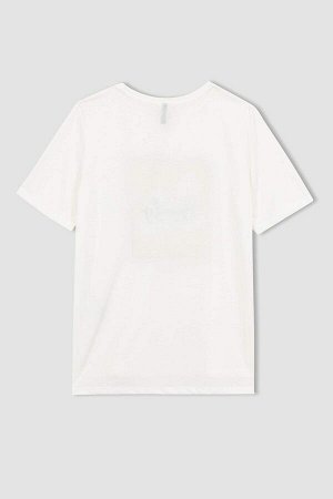 Традиционная футболка Relax Fit с круглым вырезом и короткими рукавами