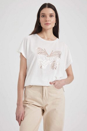 Традиционная футболка с круглым вырезом и бабочкой с коротким рукавом