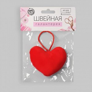 Игольница с петлёй «Сердце», цвет красный