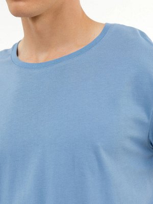 Однотонная хлопковая футболка голубого цвета