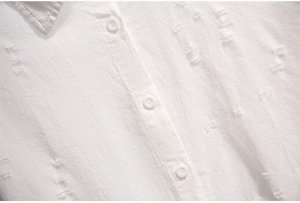 Женская рубашка с потертостями и надписями на спине, цвет белый