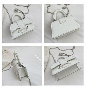 Сумка женская, белая, с цепочкой, длина верхняя 13см, длина нижняя 16см, высота 9см, ширина 6см, ручка 6см, лямка 110см