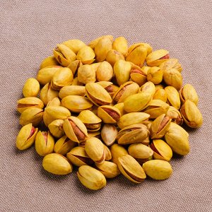 Фисташки с шафраном (Иран) 500г.