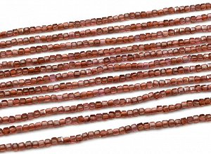 Бусины из граната кубик гр.2мм, 38см, 165 бусин