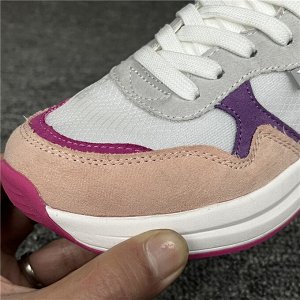 Кроссовки Кроссовки  ZAPATO DE MUJER XTI BASIC 036742 выполнены из  замши  и  ткани., на толстой подошве
39-24,5 см по  стельке