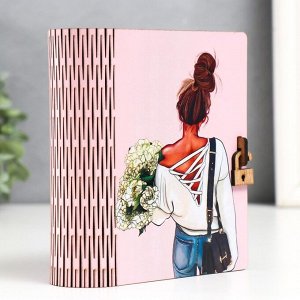 Деревянная шкатулка-книга «Девушка» 14x12х5 см