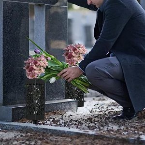 Восточные сладости Ваза ритуальная с колышком, цвет черный