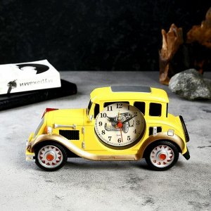 Часы - будильник "Жёлтая машина", с подвесом, d-7 см, 24 х 4 х 11 см, 3ААА