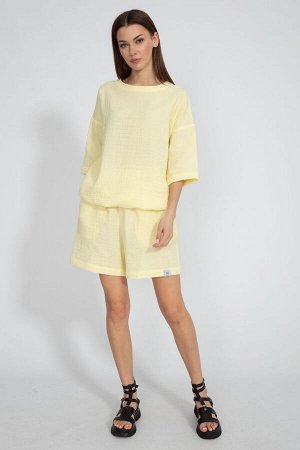 Костюм Костюм Kivviwear 41284129/03 банановый 
Состав: Хлопок-100%;
Сезон: Весна-Лето
Рост: 170

Костюм состоящий из джемпера и шорт. Нежная натуральная хлопковая ткань - муслин. Шорты свободного кро