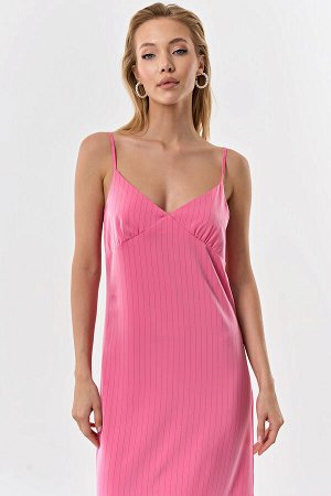 Платье-комбинация миди в полоску розовое