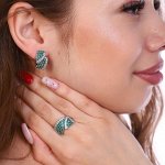 Шикарный комплект ювелирной бижутерии с посеребрением, серьги с зелеными камнями, кольцо безразмерное, 43287, арт.947.119