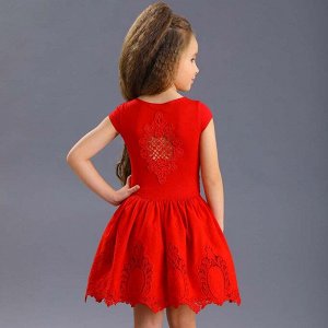 Платье ажурное цвет красный