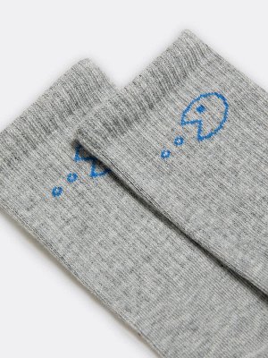 Носки детские серые с рисунком в виде небольшого значка и надписью Вторник (1 упаковка по 5 пар)