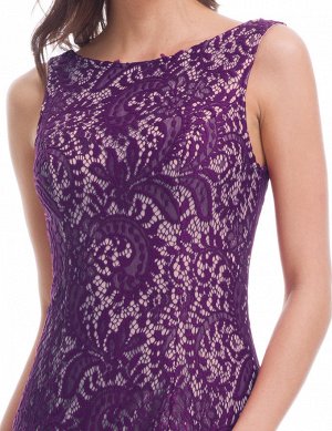 Фиолетовое кружевное платье с разрезом
