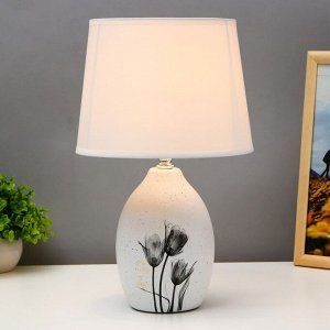 Лампа настольная "Цветы" 1xE14 40вт белый 20х20х31 см.