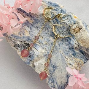 Серьги на цепочке из Клубничного кварца
