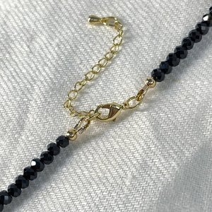 Колье из черной Шпинели и Лунного камня с подвеской