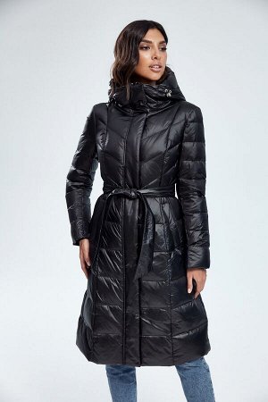 Лёгкое пуховое пальто с поясом