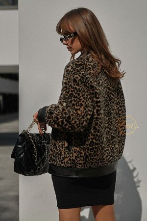 Леопардовая куртка из экологической шерсти
