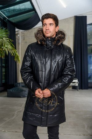 Зимняя куртка из экокожи с мехом
