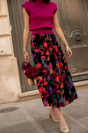 Черная многоярусная юбка с цветочным абстрактным принтом
