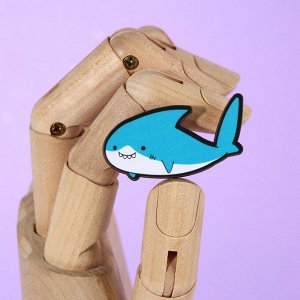 Значок-талисман деревянный «Акула», 4 х 2,5 см