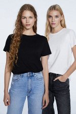 Stradivarius Футболки