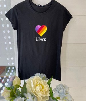 Футболка женская черная с принтом Likee