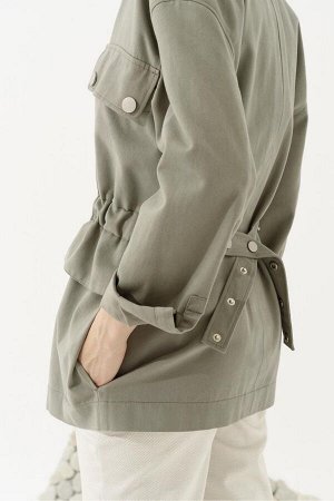 Куртка Рост: 164 Состав ткани: Хлопок-100% ; Куртка из плотного хлопкового полотна с заниженной линией плеча и отложным воротником. Предлагаем носить стильным комплектом с брюками 4.530.