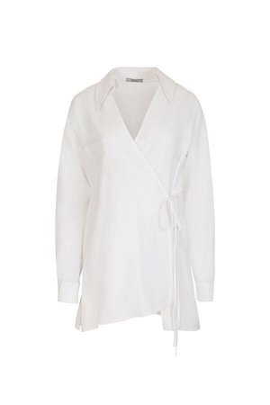 Блуза Рост: 164 Состав: 55%лен 45%вискоза. Комплектация блуза. Цвет белый