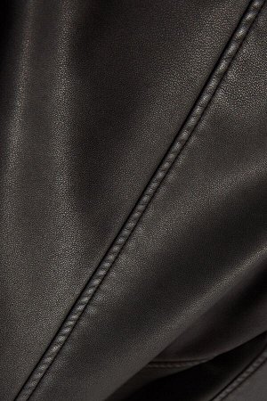 Укороченная байкерская куртка из искусственной кожи с потертым эффектом 03044677