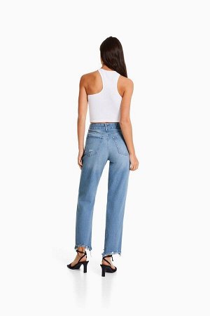 Укороченные укороченные джинсы Mom прямого кроя с эффектом потертости 00005969