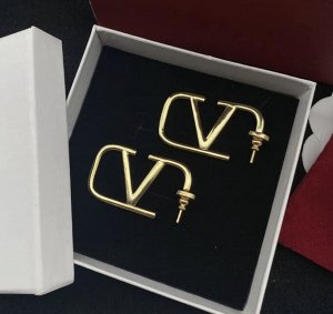 Серёжки Valentino