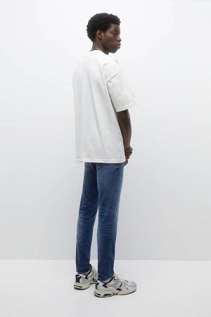 Мужские темно-синие джинсы скинни с эффектом потертостей 04683519