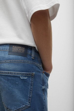 Мужские рваные джинсы-бермуды 04691509