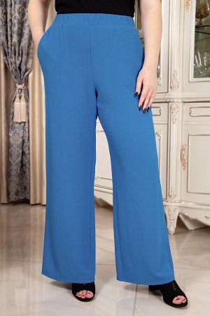 Брюки синий
Летние брюки палаццо - самый горячий тренд этого сезона. Пояс на резинке, втачные карманы, комфортная высокая посадка. Эффект мятости ткани придает брюкам оригинальности. Брюки прямые, лег