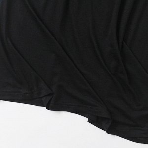Женское черное платье на тонких бретелях
