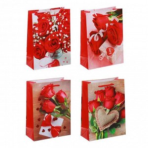 Пакет подарочный бумажный, Розы, 17,5х24х8см, 4 дизайна