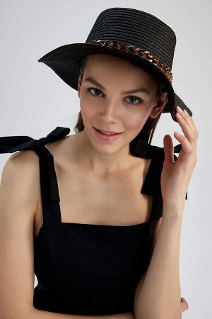 Женская расклешенная шляпа