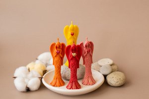 Свеча "Ангел с сердцем"