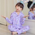 Детский пижамный комплект с принтом: рубашка с длинными рукавами, на пуговицах + брюки на резинке, цвет фиолетовый