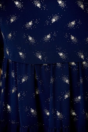 Платье Цвет: синий
Сезон: Круглогодичный
Коллекция: Осень-Зима
Стиль: Нарядный
Материал: шифон
Комплектация: Платье
Состав: полиэстер-100%

Легкое женское платье, выполненное из шифоновой ткани. Пла