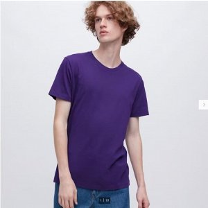 Футболка Представляем вам стильную и практичную футболку с уникальной смешанной композицией материалов от уважаемого японского бренда UNIQLO. Эта футболка объединяет в себе преимущества хлопка и полиэ