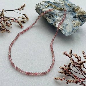 Бусы из Клубничного кварца огранка