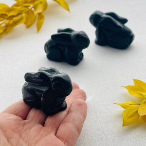 Кролик резной из Обсидиана