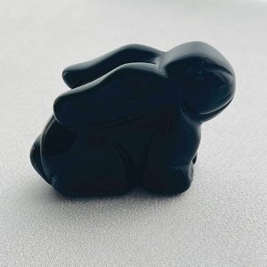 Кролик резной из Обсидиана