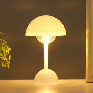 Ночник "Кьют" LED от батареек 3хLR44 белый 10х10х17 см RISALUX