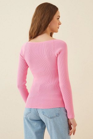 Женский вязаный свитер в рубчик ярко-розового цвета с воротником-сердечком US00738