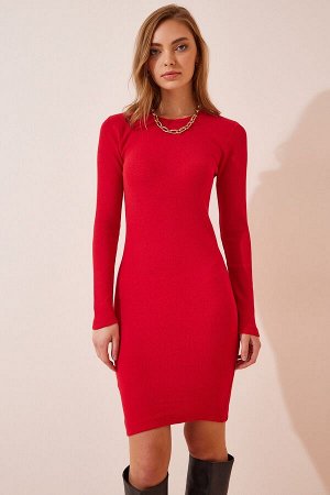 Женское красное вязаное платье на шнуровке GT00219