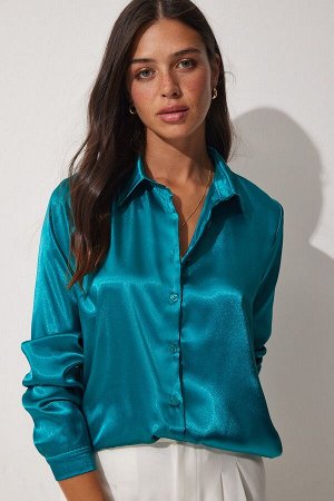 Женская рубашка из струящегося атласа синего цвета DD00990